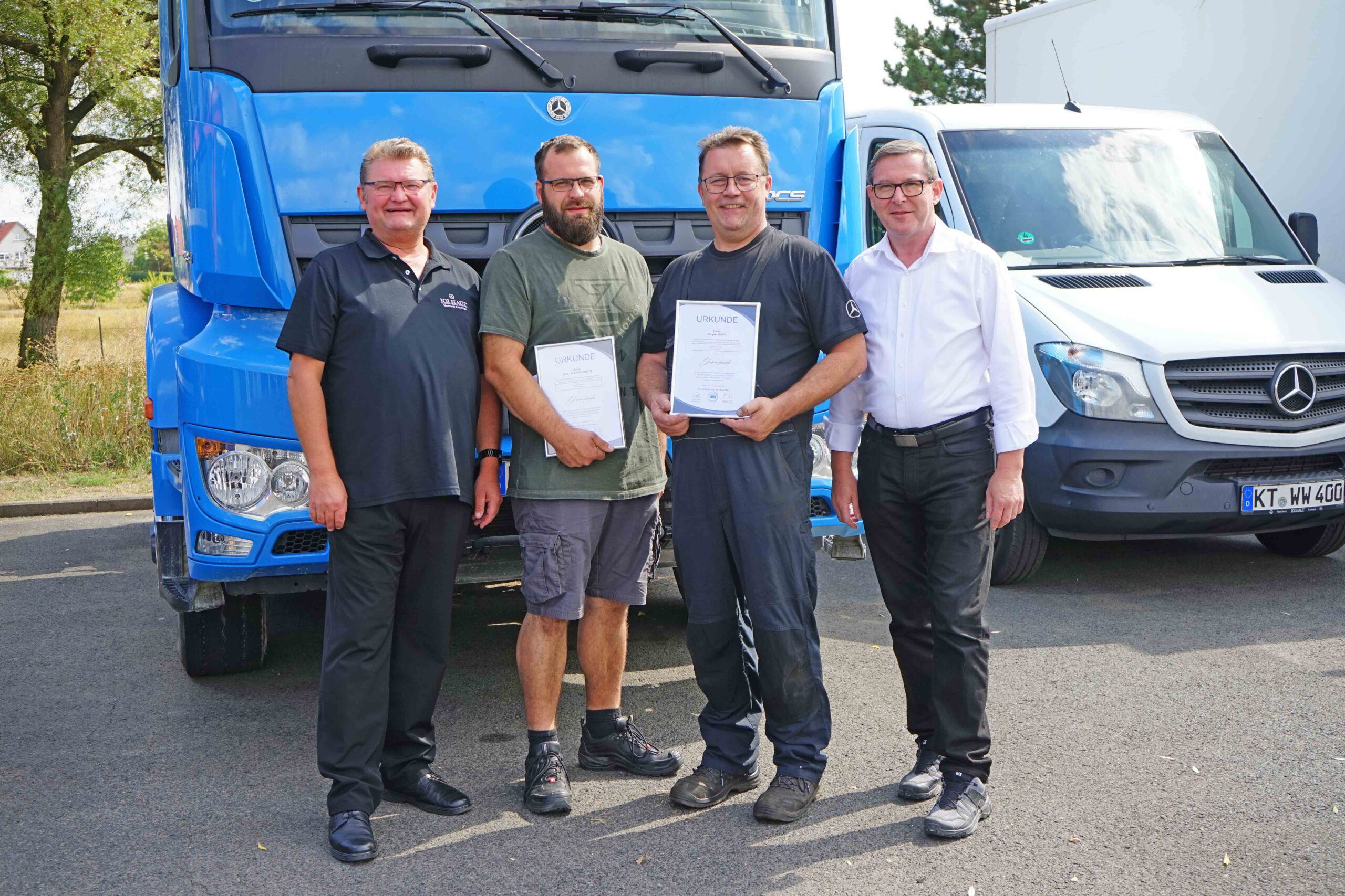 Jubilare in Kitzingen! Jens Kleinschroth 15 Jahre und Jürgen Rupp 40 JAHRE IGLHAUT Betriebszugehörigkeit!